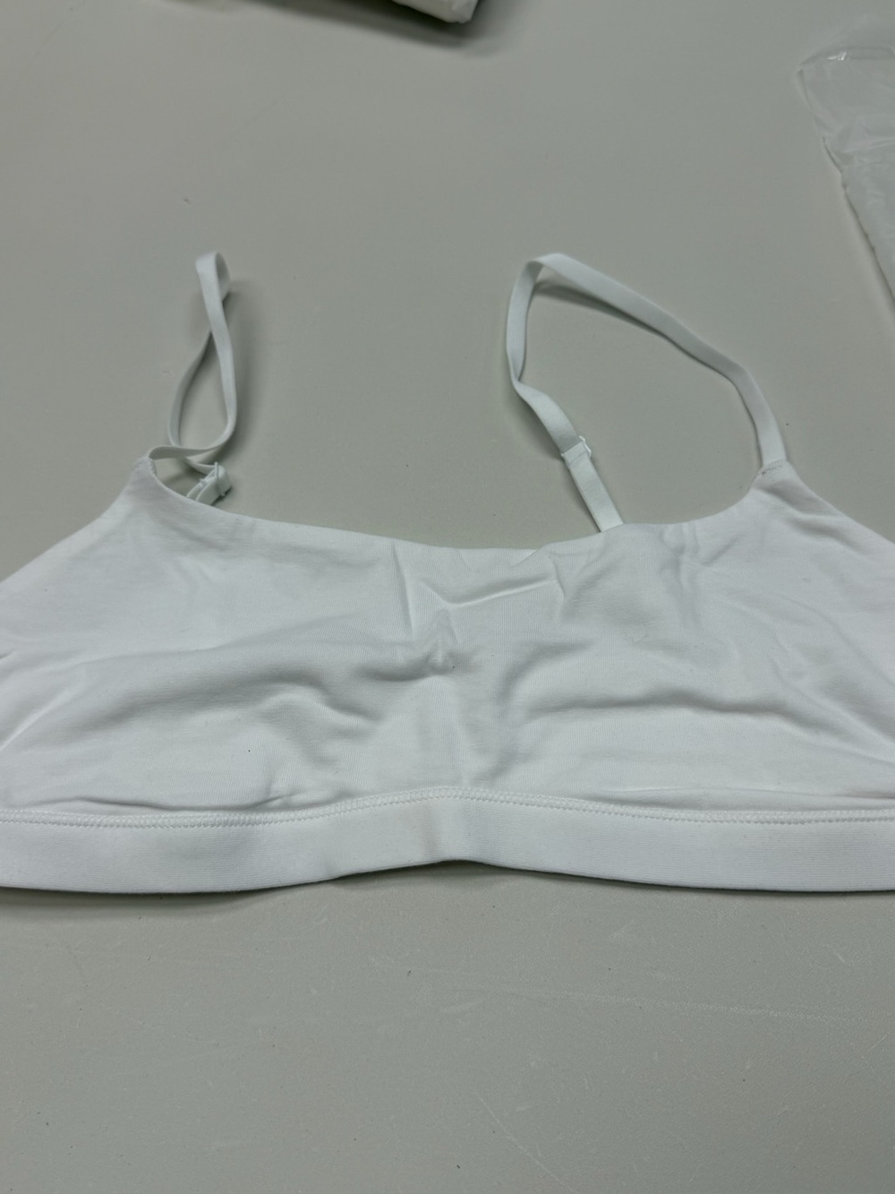 NWOT QUINCE Pack Of 2 Organic Cotton Scoop Bralette Small Soft White 0330 - Picture 4 of 9